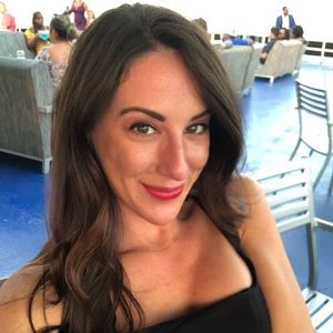 Meet your Posher, Nina